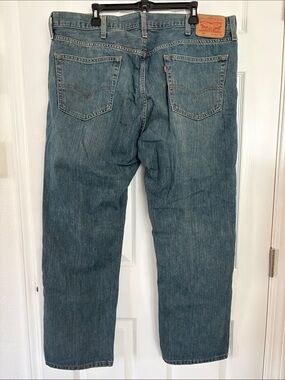 Levi's Men's Straight Jeans in Faded Blue Denim